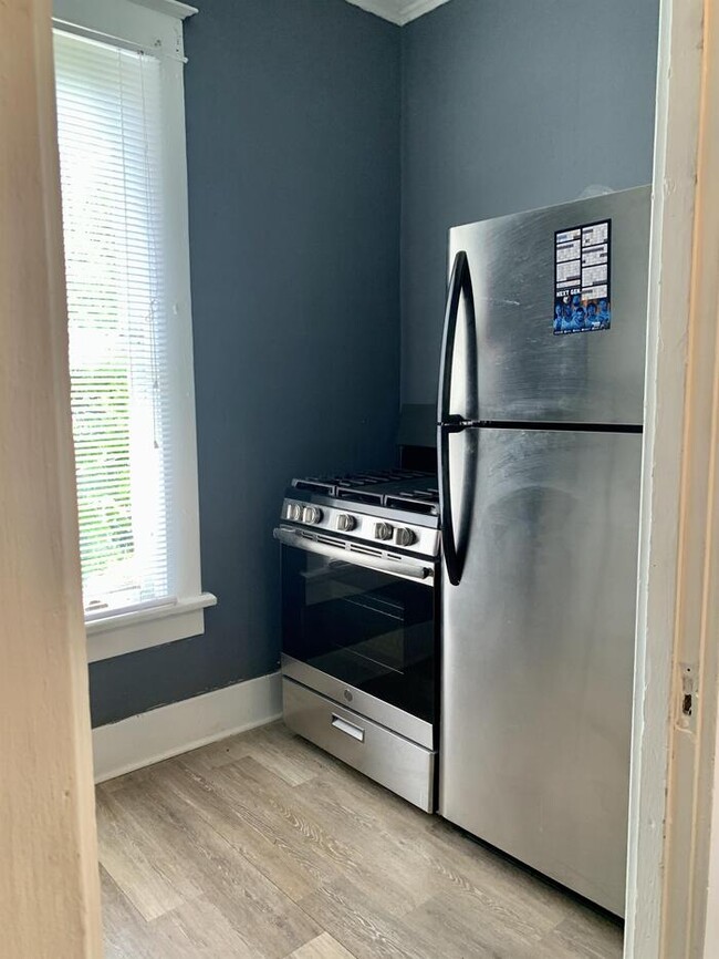 Foto del edificio - Cozy 1 Bedroom 1 Bath Apartment Near Downtown