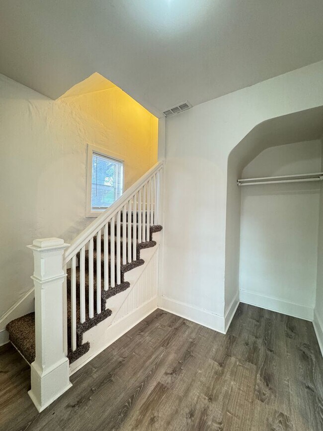 Foto del edificio - Old Town Fort Collins Gem!