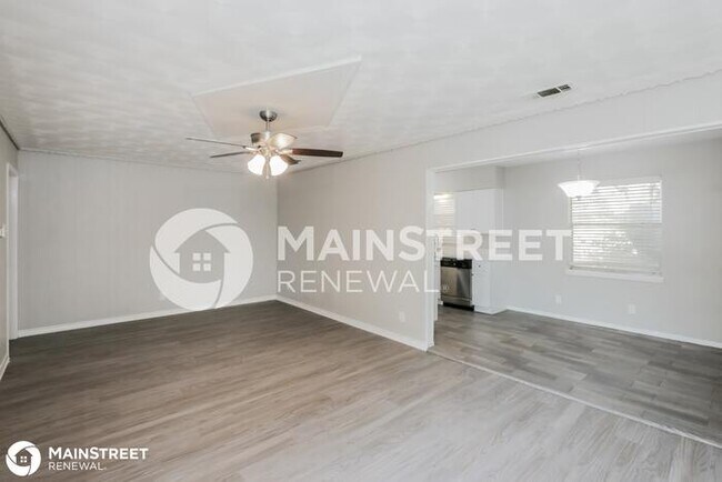 Building Photo - 2437 Club Manor Dr, Dallas, TX 75237
