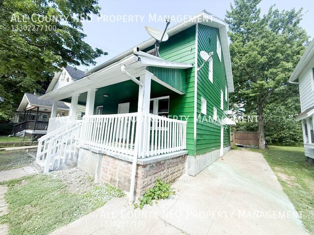 Building Photo - 549 Wildwood Ave