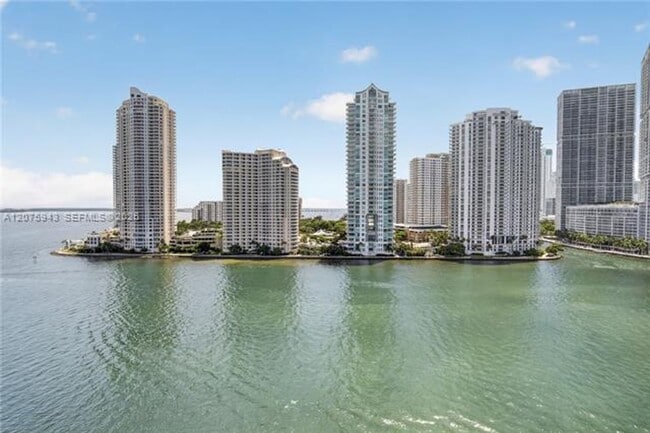 Building Photo - 335 S Biscayne Blvd