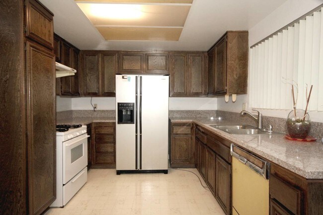 Foto del edificio - 3455 Avocado Hill Way