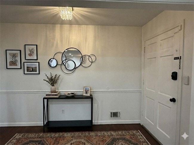 Foto del edificio - 1438 Oak Forest Ct NE