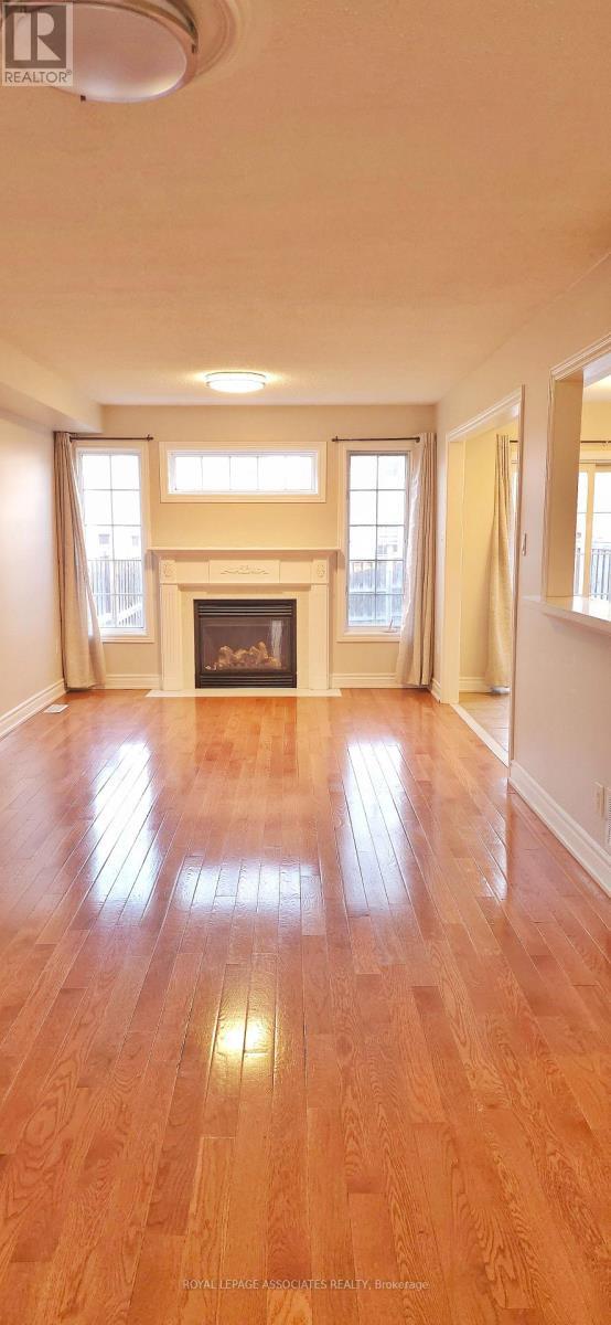 Photo du bâtiment - 109 Atherton Ave