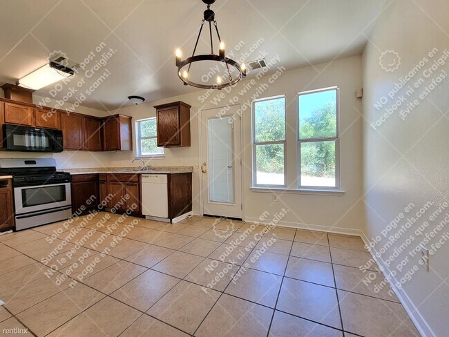 Foto del edificio - 3 br, 2.5 bath House - 7400 Muffin Dr