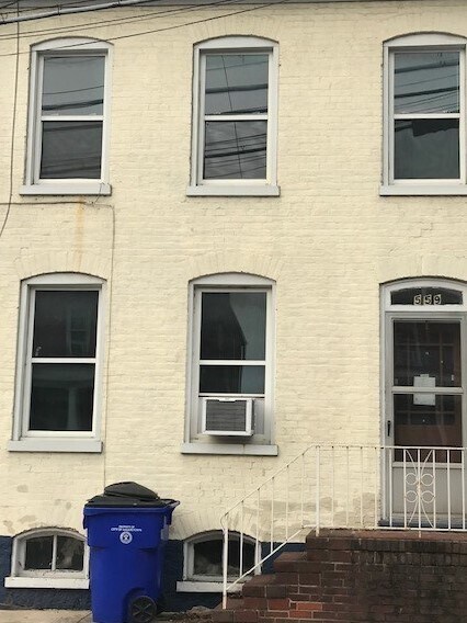 Front - 559 Salem Ave