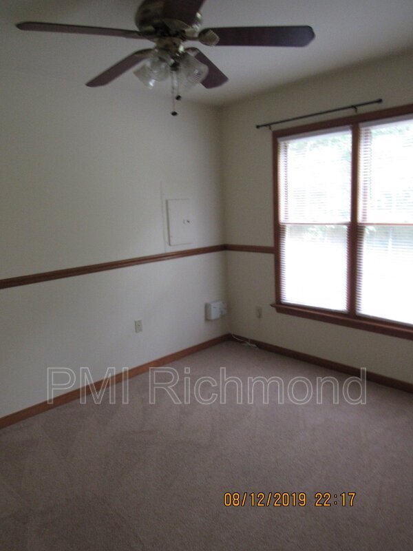 Foto del edificio - 10325 Ridgerun Rd