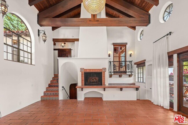 Building Photo - 12310 Laurel Terrace Dr