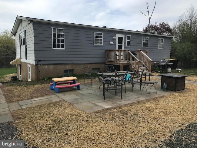 Foto del edificio - 3218 Fennel Rd