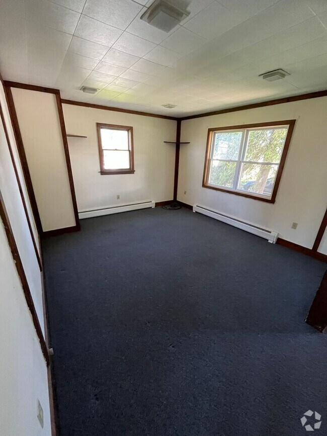 Building Photo - 5172 Shelburne Rd