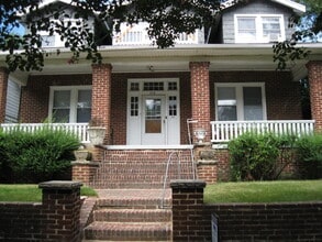 Building Photo - 710 Virginia Ave