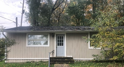 Building Photo - 9527 W Main St