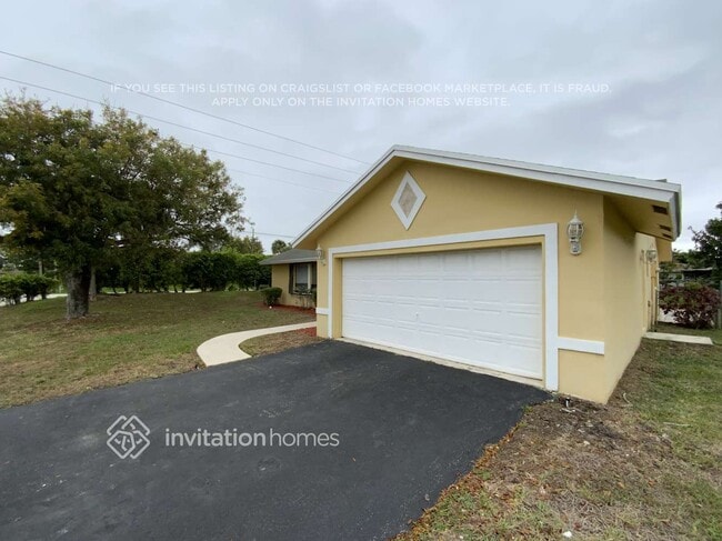 Building Photo - 19745 Colorado Cir