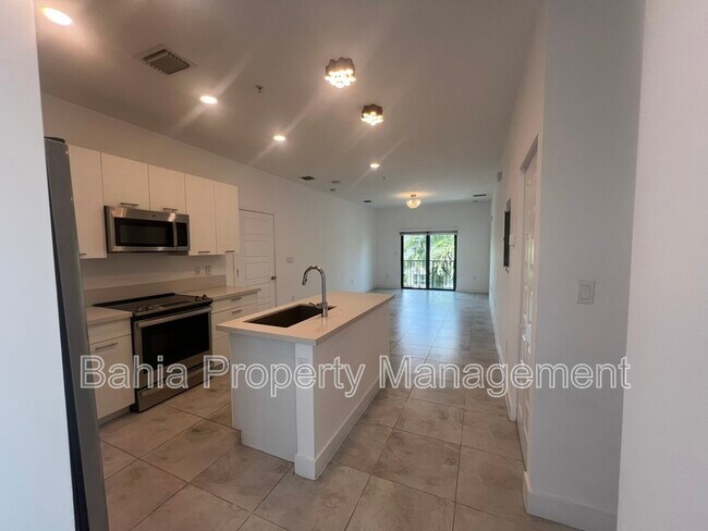 Foto del edificio - 4636 NW 84th Ave