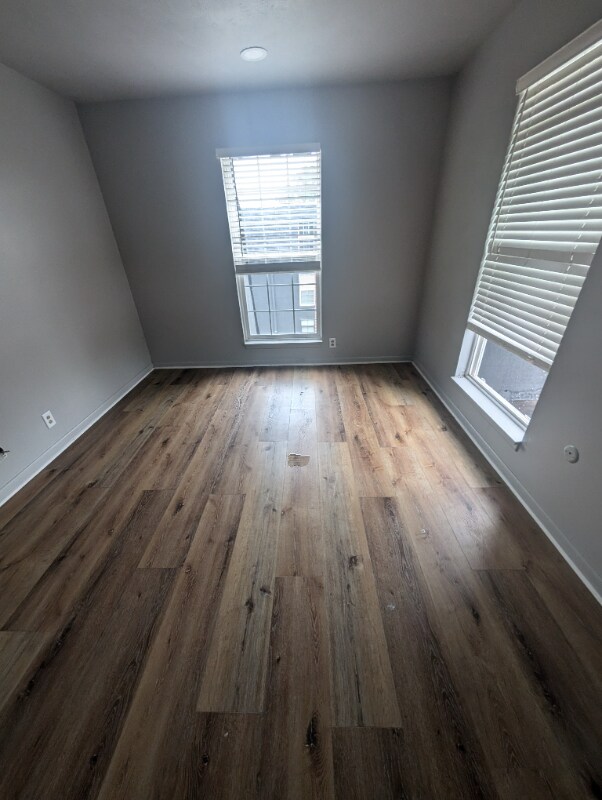 Foto del edificio - 821 E Wayne Ave