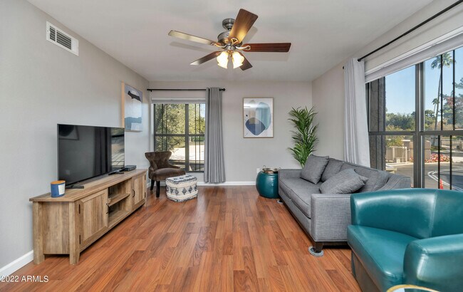 Foto del edificio - 5136 N 31st Pl