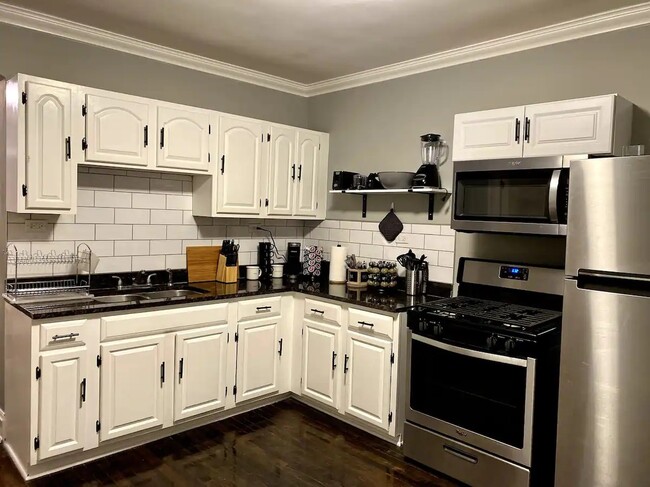 Foto del edificio - 5843 W Gunnison St