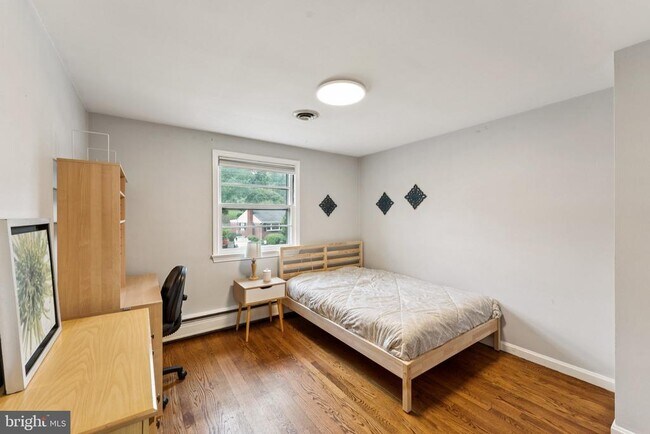 Foto del edificio - 10307 Beaumont St