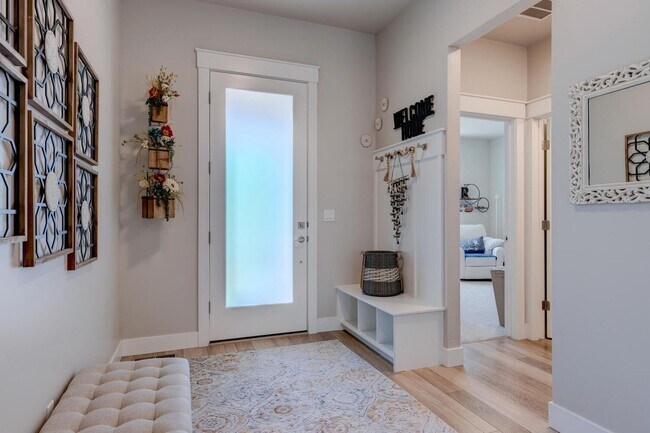 Foto del edificio - New home for Rent! Great Location.