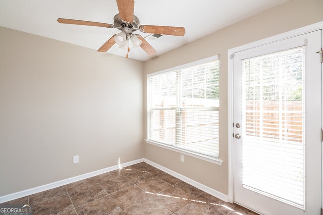 Foto del edificio - 3034 Broadleaf Trail Rd