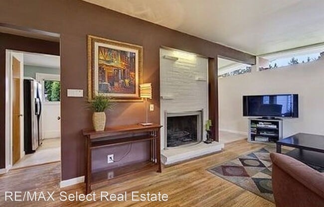Building Photo - 3 br, 1 bath House - 1623 146th Ave SE