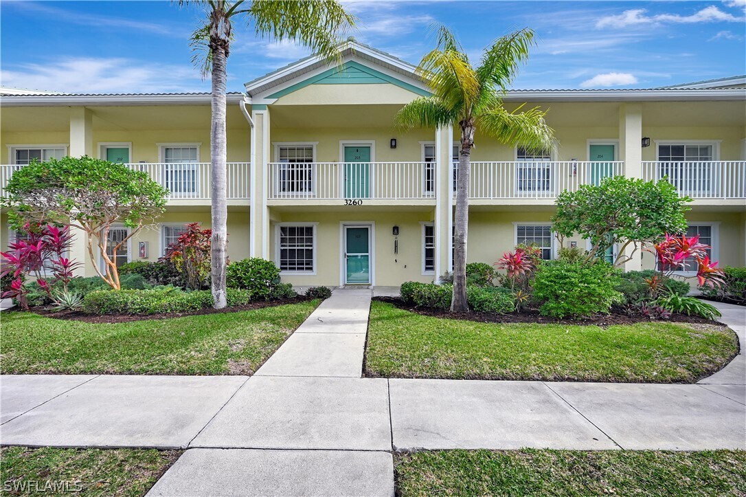 Foto principal - 3260 Douglas Dr