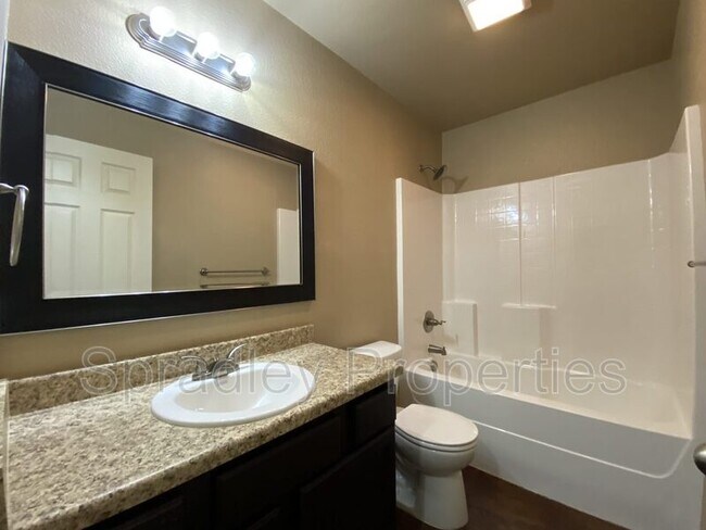 Foto del edificio - 1573 Brady Way