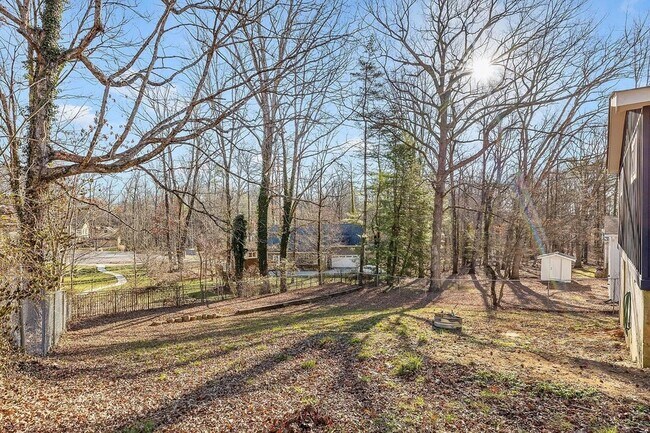 Photo - 627 Miles Rd House