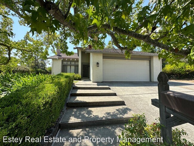 Building Photo - 4 br, 3 bath House - 531 Gordon Court