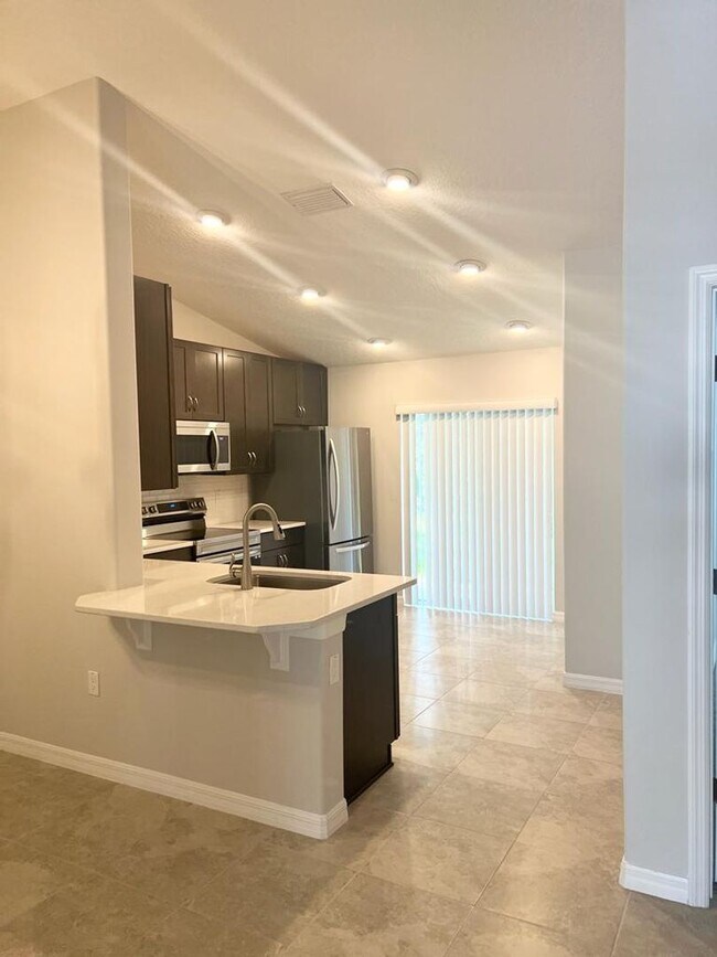 Foto del edificio - 36 Ryapple Ln