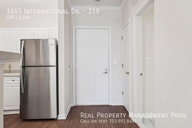 Photo - 1645 International Dr Apartment