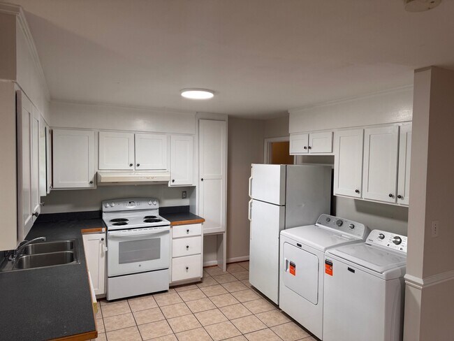 Foto del edificio - 409 N Glen Dr