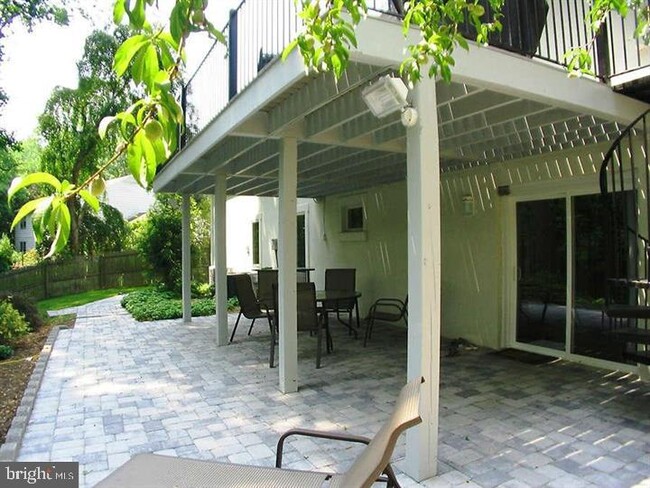 Building Photo - 7913 Charleston Ct