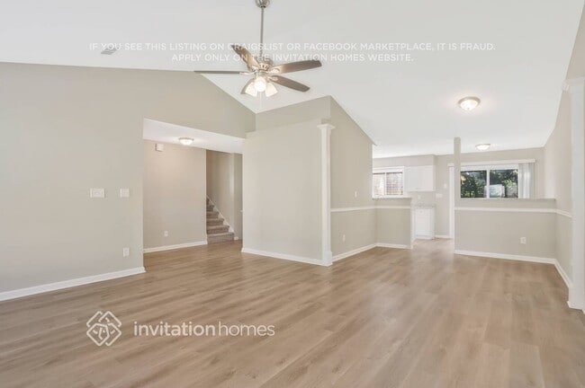 Building Photo - 1194 Realm Ln