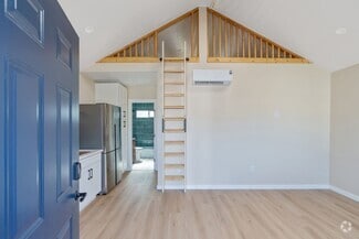 Building Photo - 3241 Park Ln