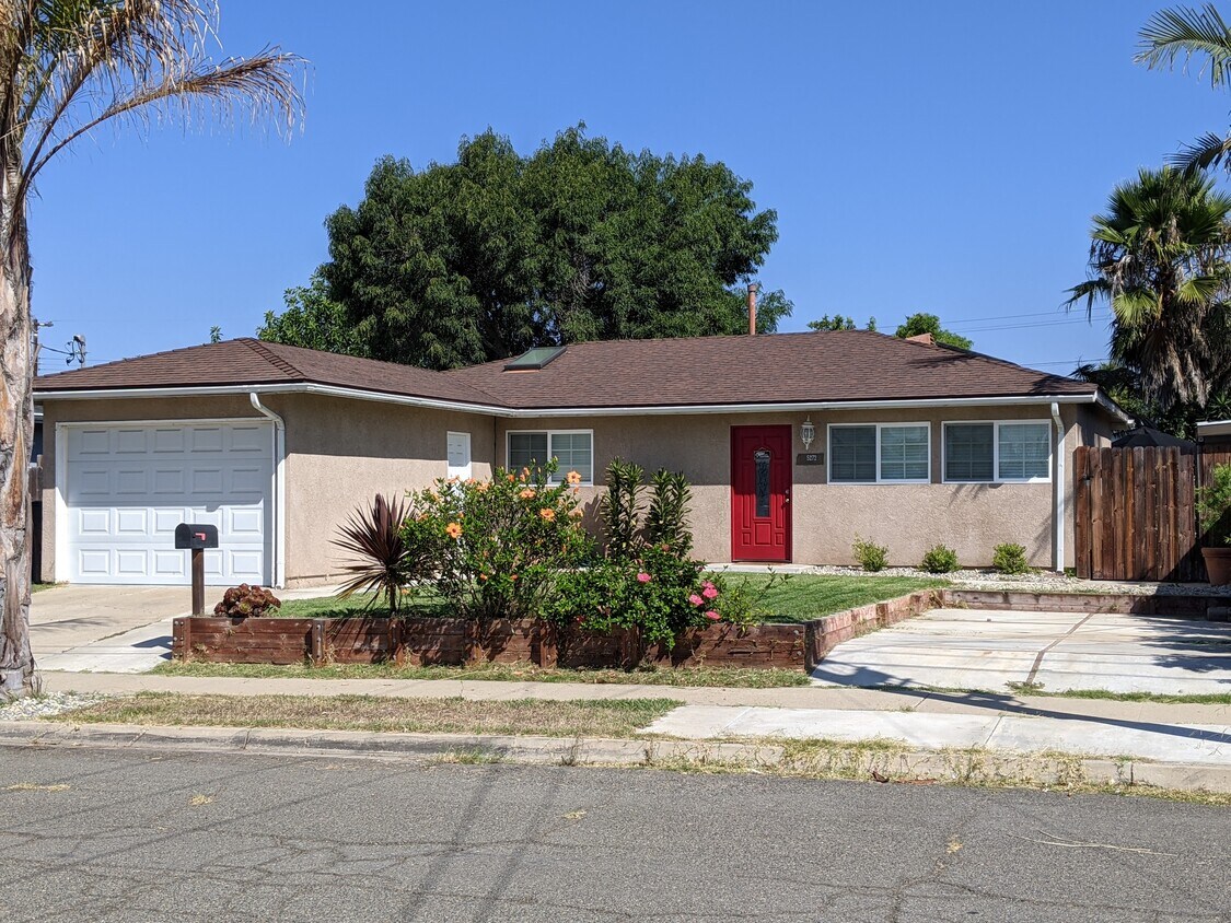 Foto principal - 5272 Appleton St