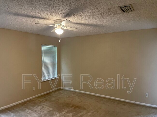 Building Photo - 5678 Chirping Way W