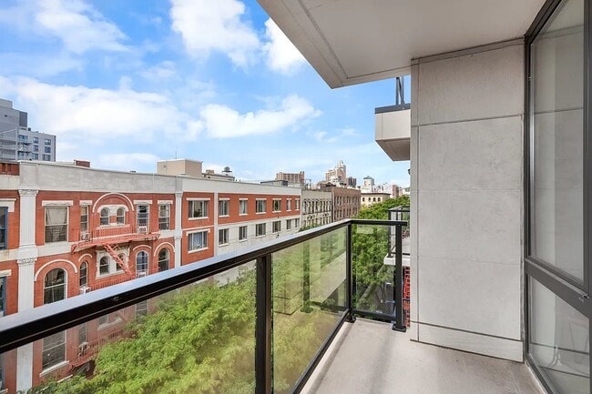 Foto del edificio - 127 W 112th St