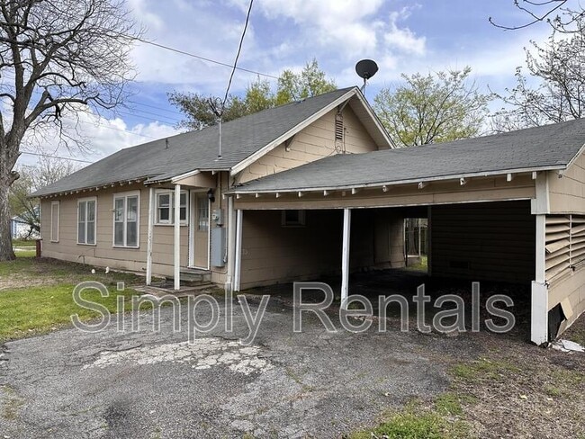 Building Photo - Monroe St 2501