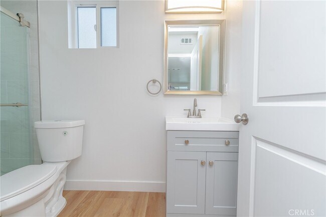 Foto del edificio - 1183 E 59th Pl