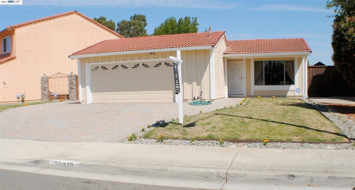 Primary Photo - 30812 Periwinkle Dr
