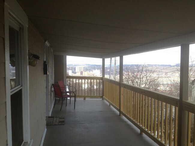 Foto del edificio - 986 E Warrington Ave