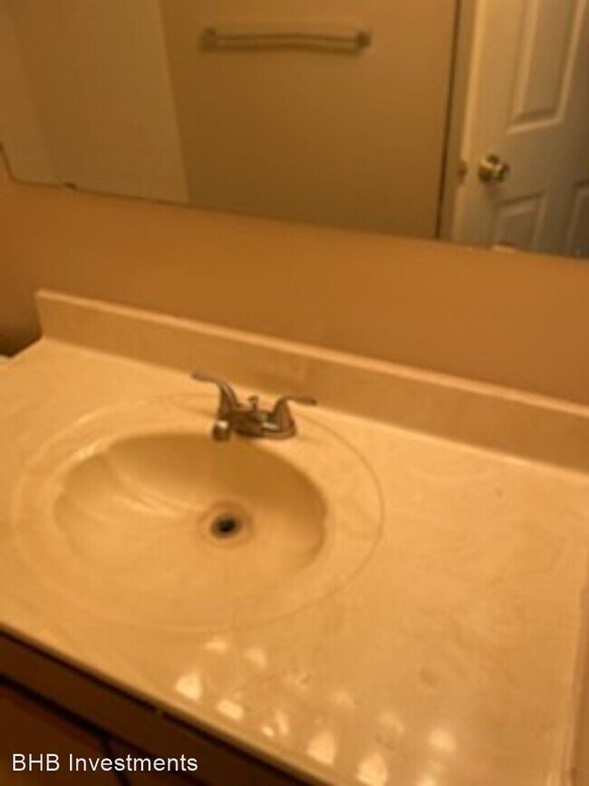 Building Photo - 2 br, 2 bath House - 4291 Village Parkway ...