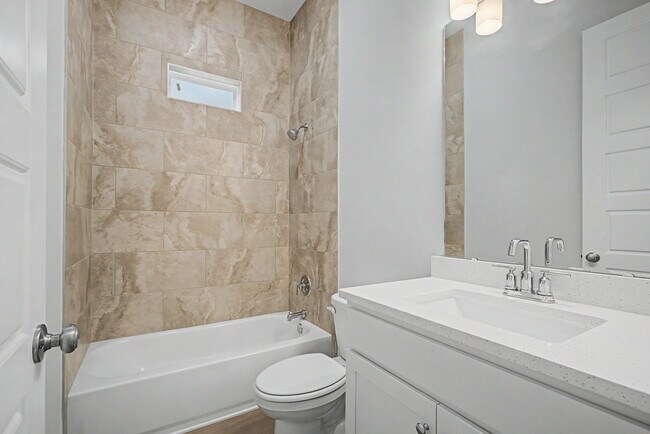 Foto del edificio - 4065 Four Oaks Blvd