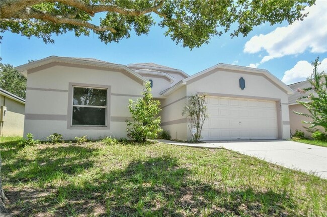 Building Photo - Spacious 3-bed, 2-bathr home with a bonus ...