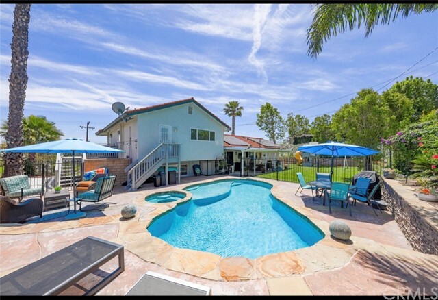 Primary Photo - 7920 Red Hill Country Club Dr