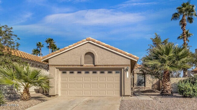 Foto del edificio - 4110 E Woodland Dr