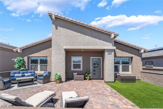 Building Photo - 292 Whitney Crst St