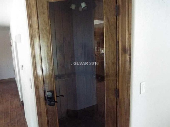 Foto del edificio - 8317 Deer Springs Way