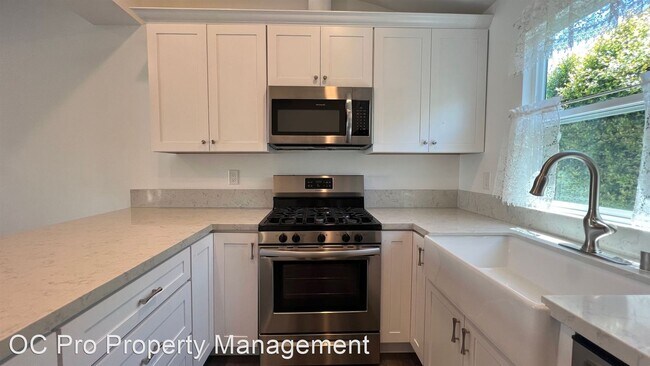 Foto del edificio - 2 br, 2 bath House - 916 E Rose Avenue